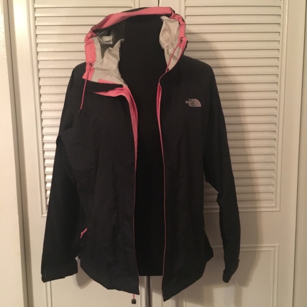 The North Face HYVENT DT light weight windbreaker